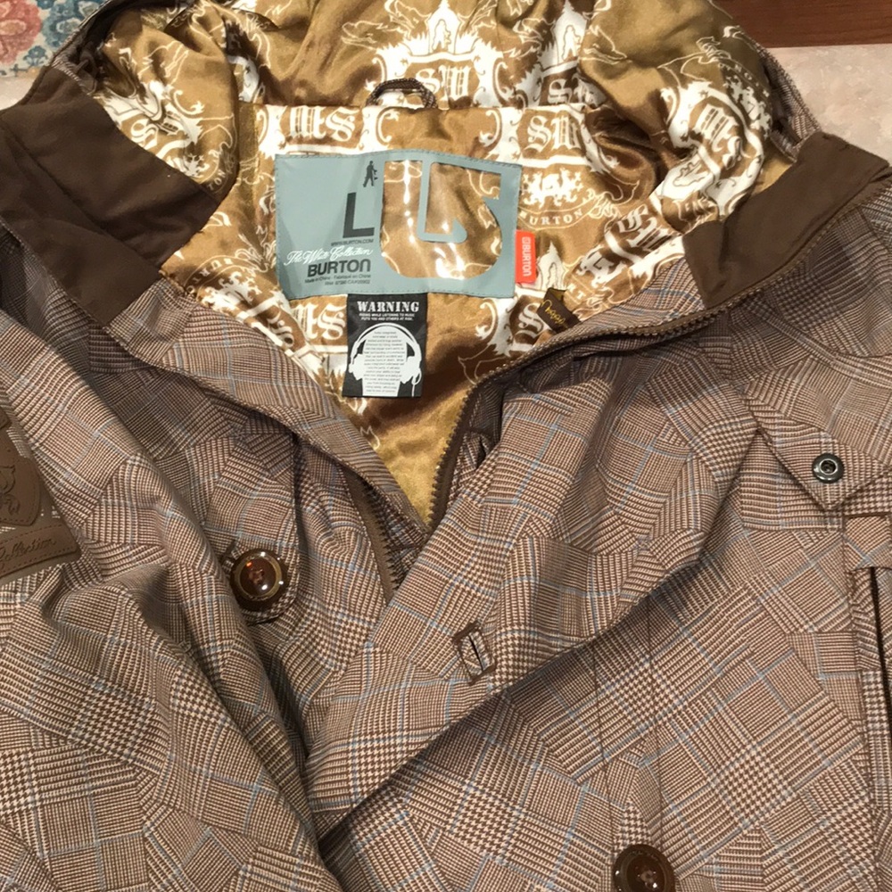 Burton  The White Collection snowboard jacket.